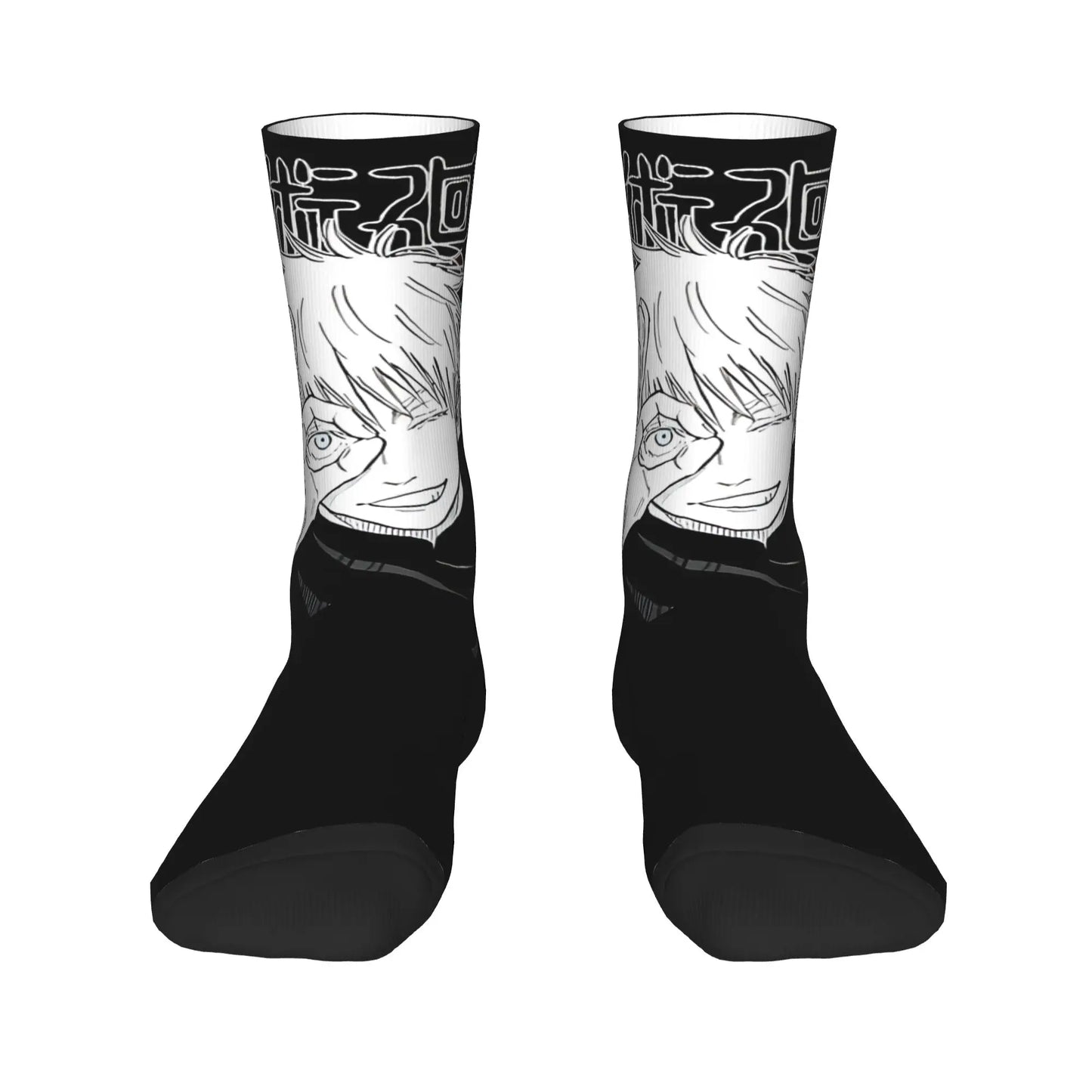 Paire de chaussettes mi-mollet noir et blanc avec visuel manga sur le dessus