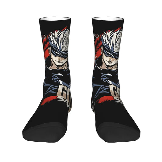 Chaussettes noires à motif anime rouge et blanc sur la tige.