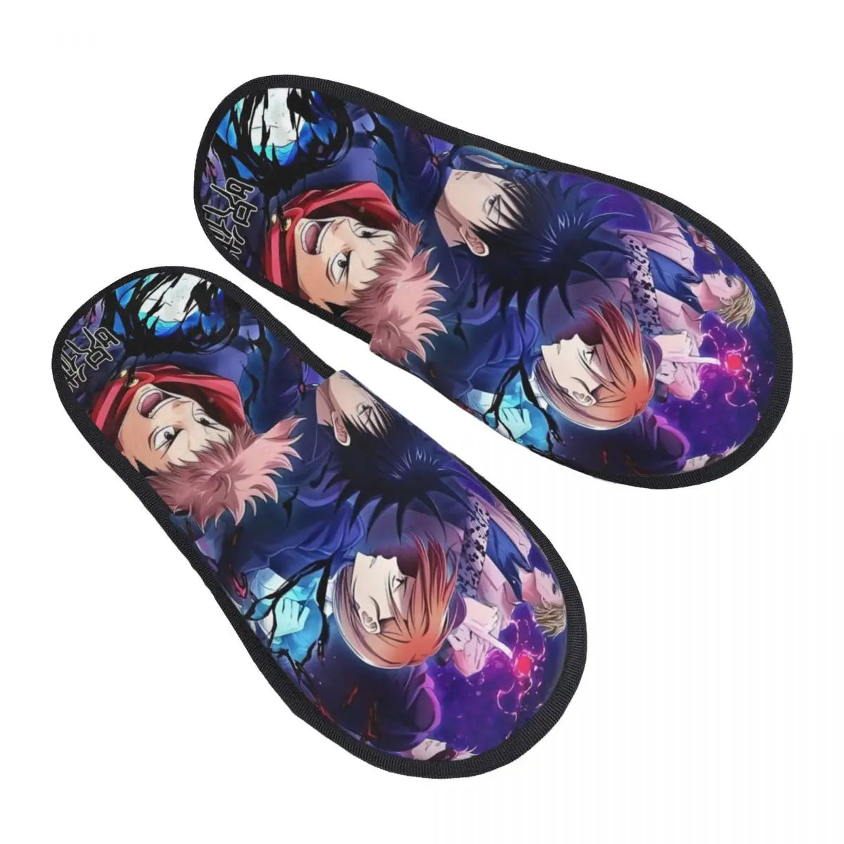 Chaussons violets à motif manga collage, bordure noire, forme mule