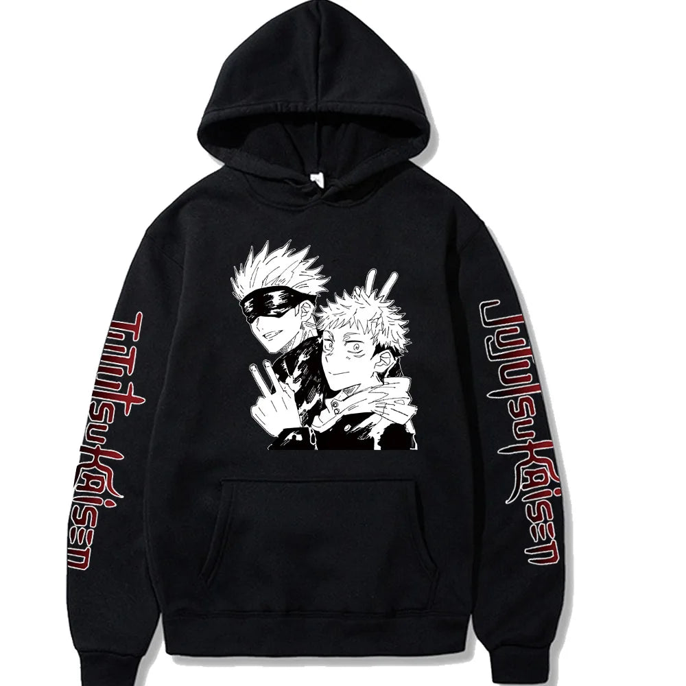 Hoodie noir à capuche avec grand visuel de personnages et texte sur les manches