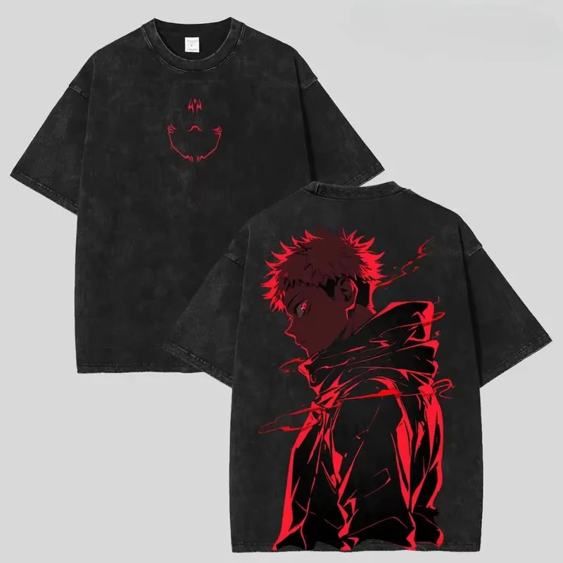 T-shirt noir délavé, imprimé rouge sombre d’Itadori Yuji, col ras du cou