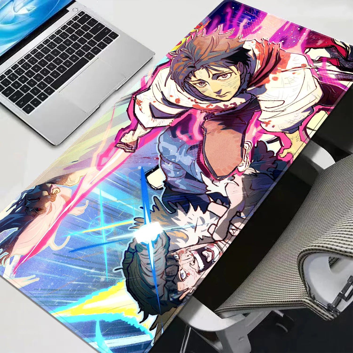 Tapis de souris Jujutsu Kaisen avec Yuta, illustration colorée et effets lumineux.