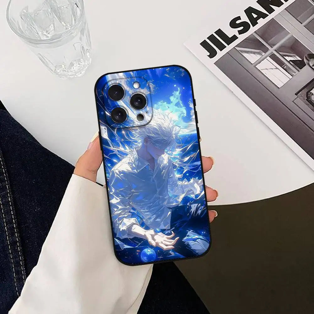 Coque iPhone bleue avec motif anime de personnage, contours renforcés pour caméra