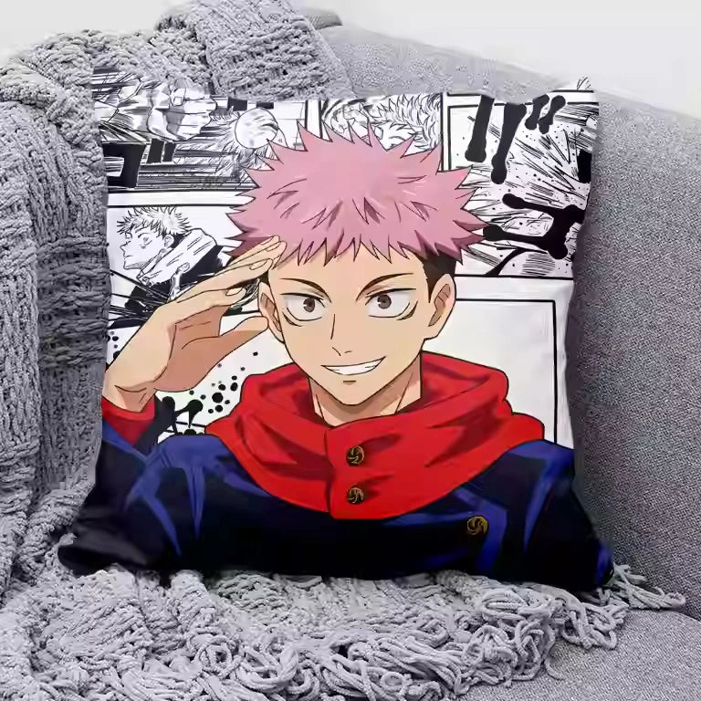 Coussin Jujutsu Kaisen Yuji Itadori Salut Uniforme : housse de coussin Yuji Itadori en uniforme rouge et bleu, illustration manga