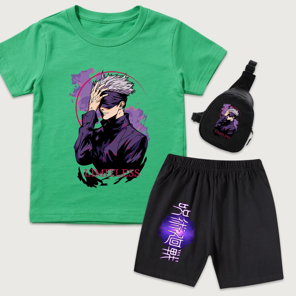 Ensemble enfant : t-shirt vert manches courtes et short noir à imprimé, avec sac noir.
