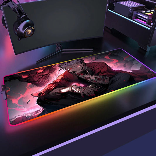 Tapis de souris RGB avec illustration sombre et contour lumineux multicolore
