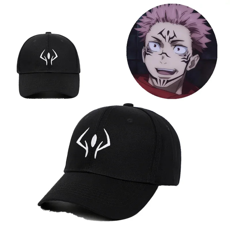Casquette noire avec motif blanc, vue de face et vue latérale.