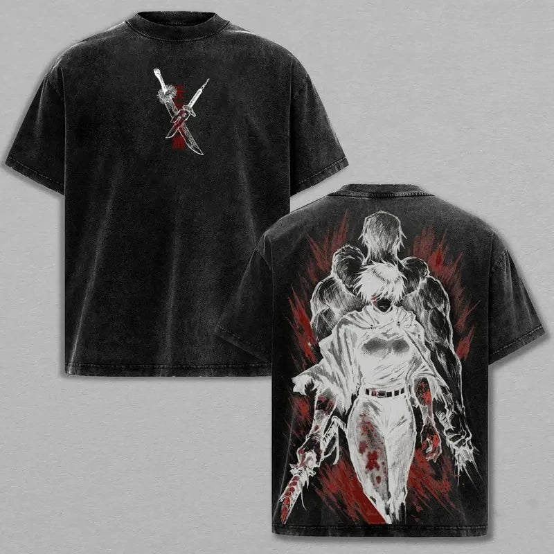 T-shirt noir col rond, motif devant et au dos avec personnages et taches rouges